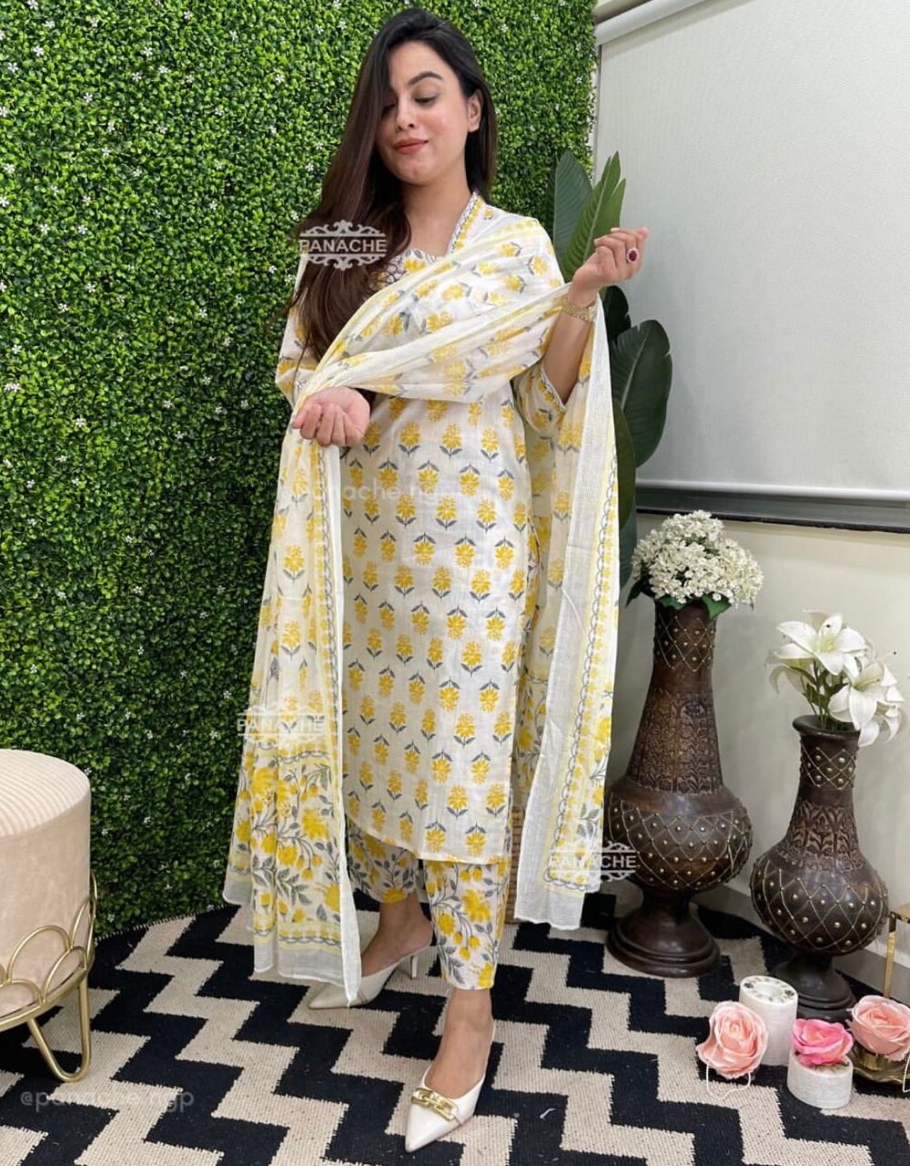 Yellow Flower with White Beautiful Kurti Pant With Dupatta Set - Image 3